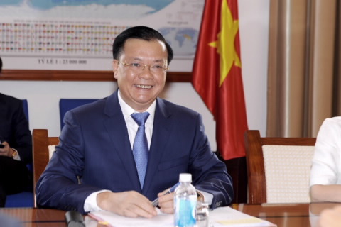 D:\DU LIEU ANH\NAM 2017\Thang 9\20.9. Bo truong tiep My\a BT.jpg